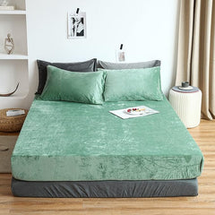 Velvet Fitted Sheet Set - Light Green - Aura living