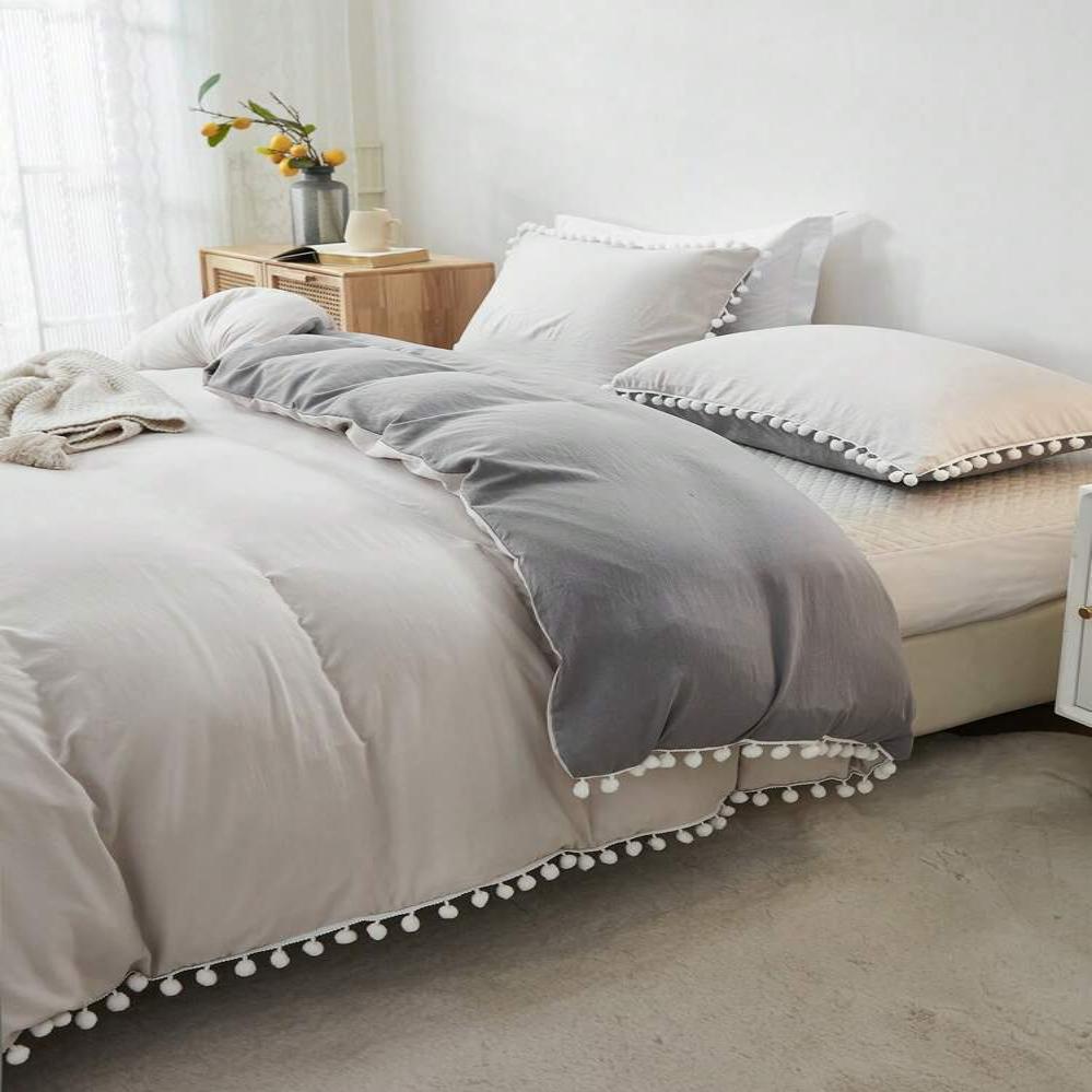 Reversable Cotton Duvet Cover Set With Pom Pom  -