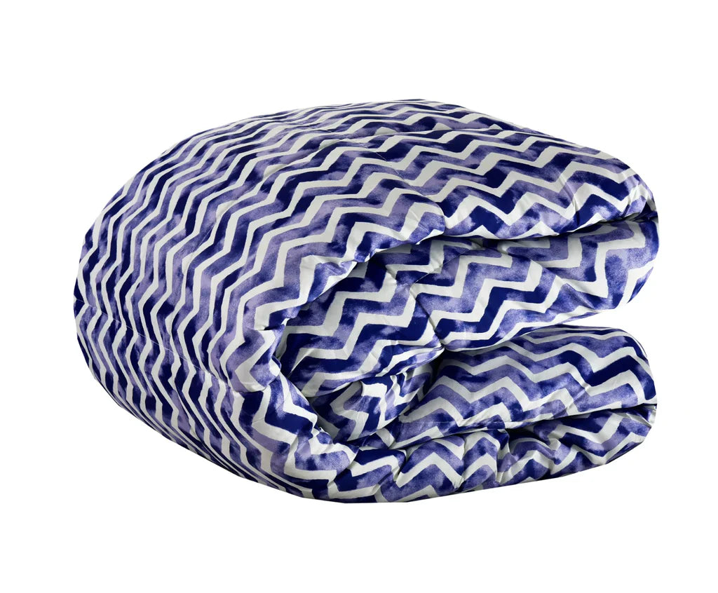 Blue Zigzag Reversible Printed Comforter - Aura Living
