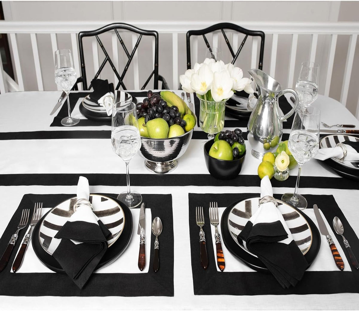 Cotton Luxury Dining Set Mited Corner Bordered - White and Black - Aura Living