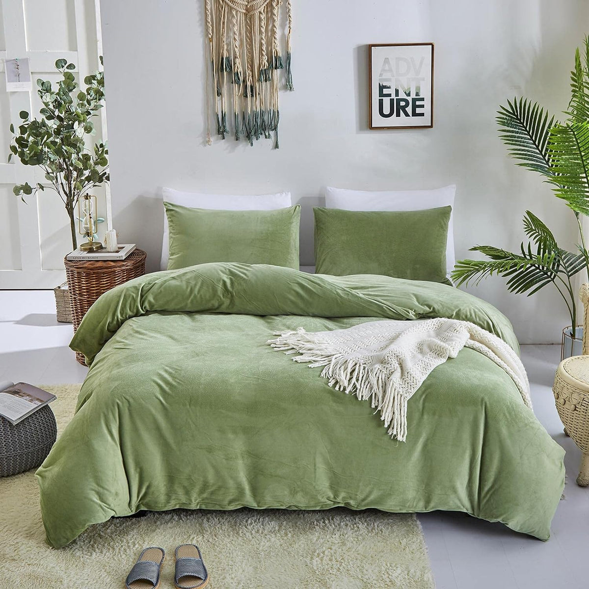 Luxury Velvet Duvet Cover Set - Parrot Green - Aura Living