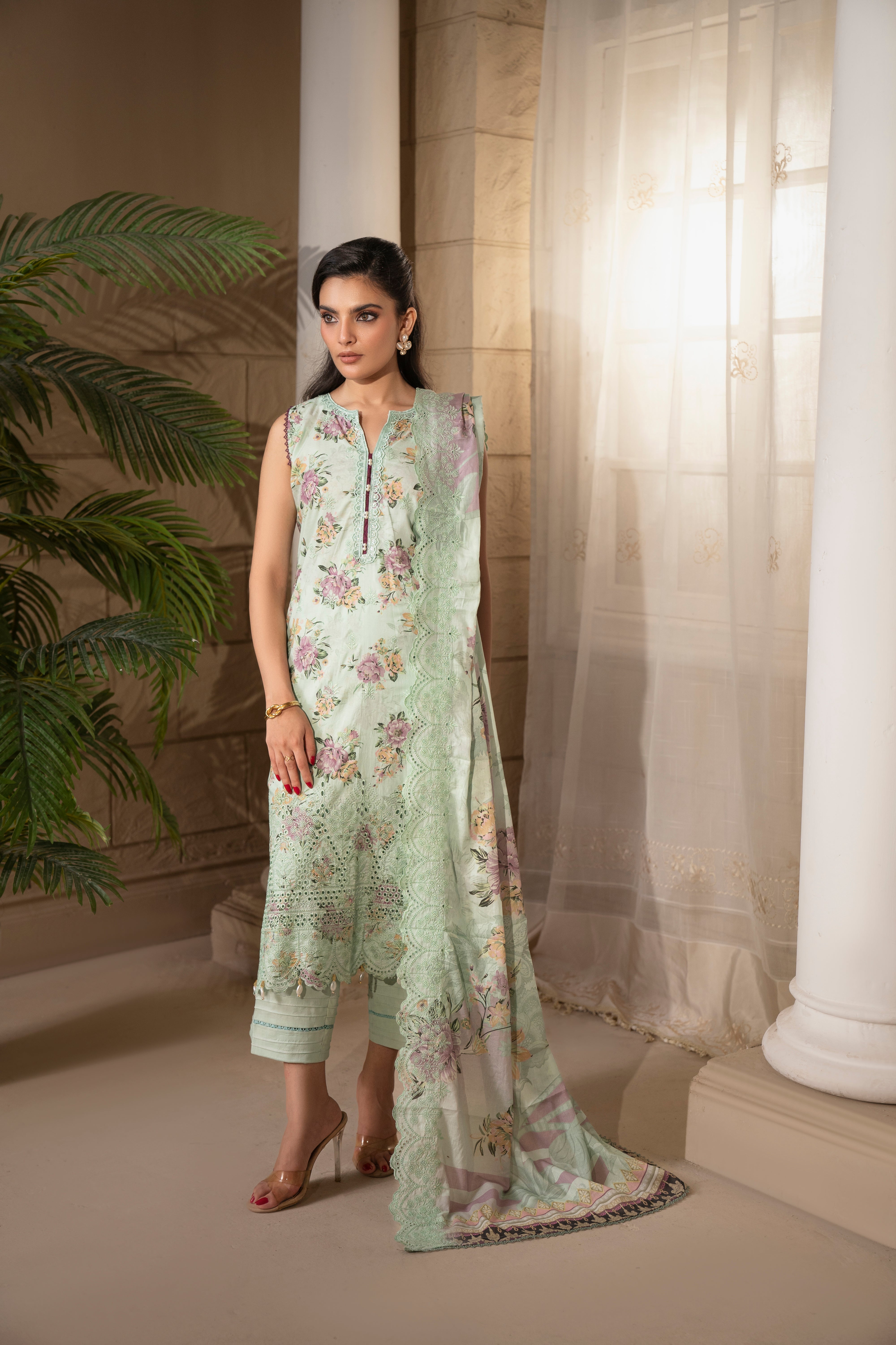 D735- Collection Embroidered