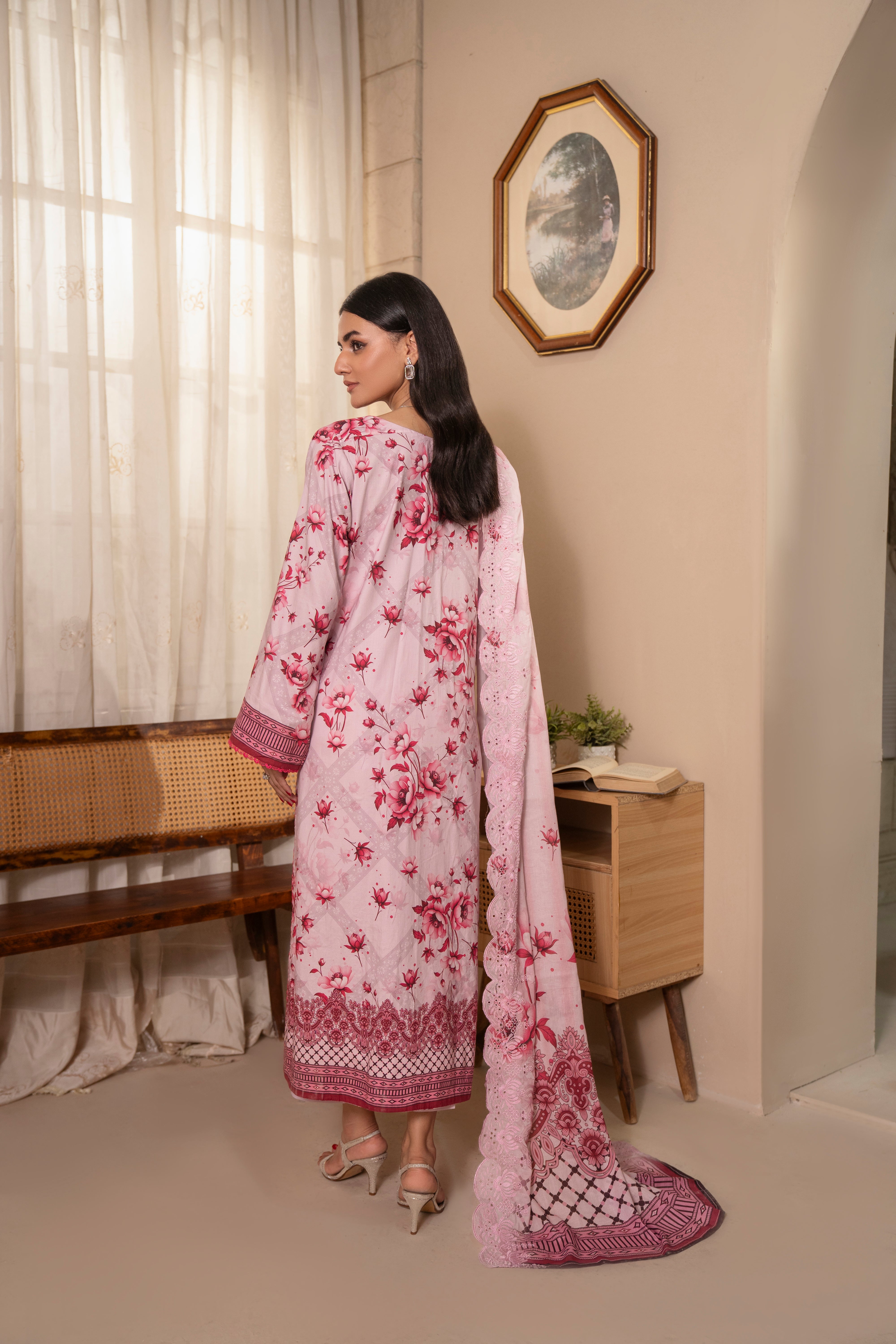 D732 - Collection Embroidered