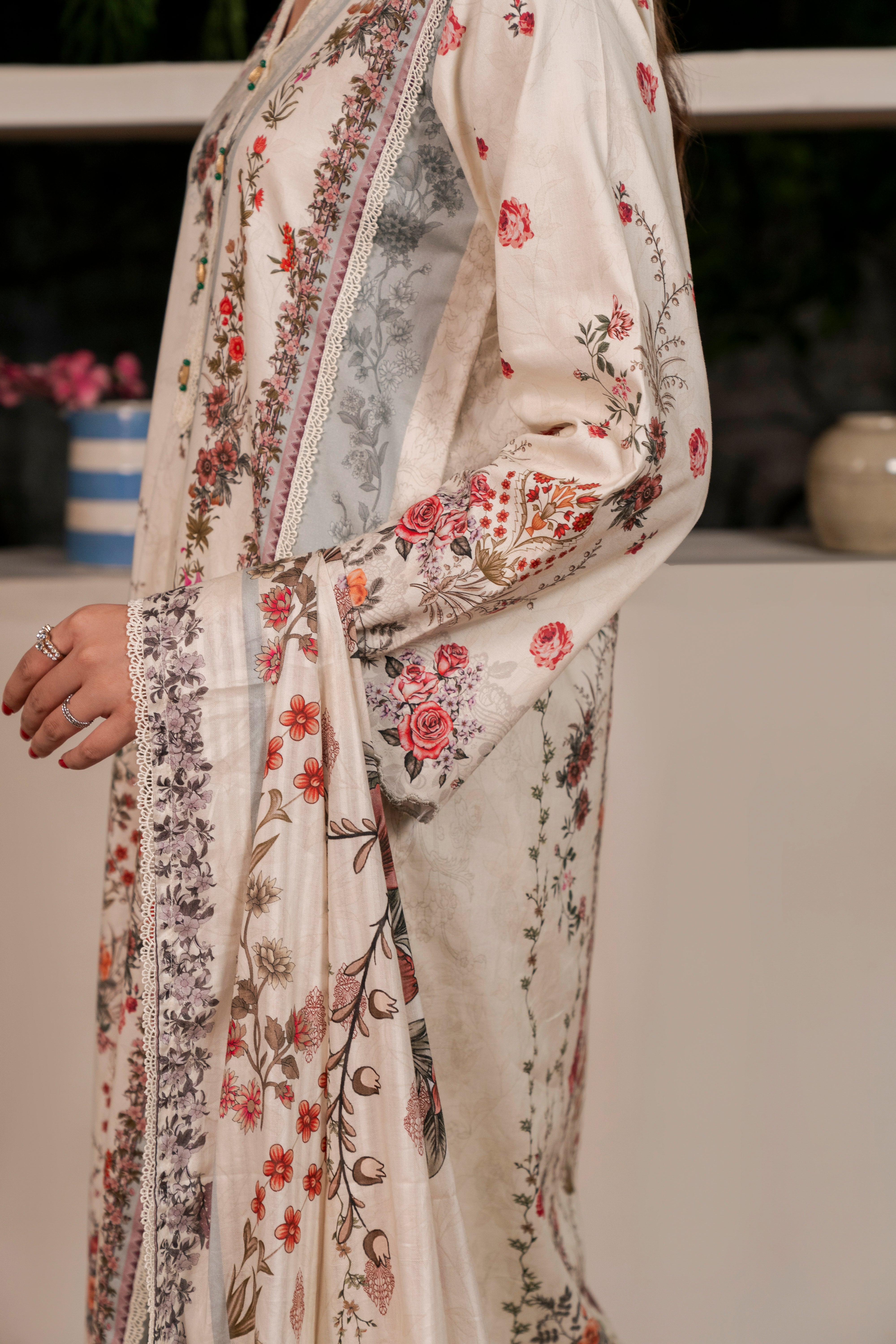 Resham Unstitched Cambric 3 Pcs Printed Suit D749