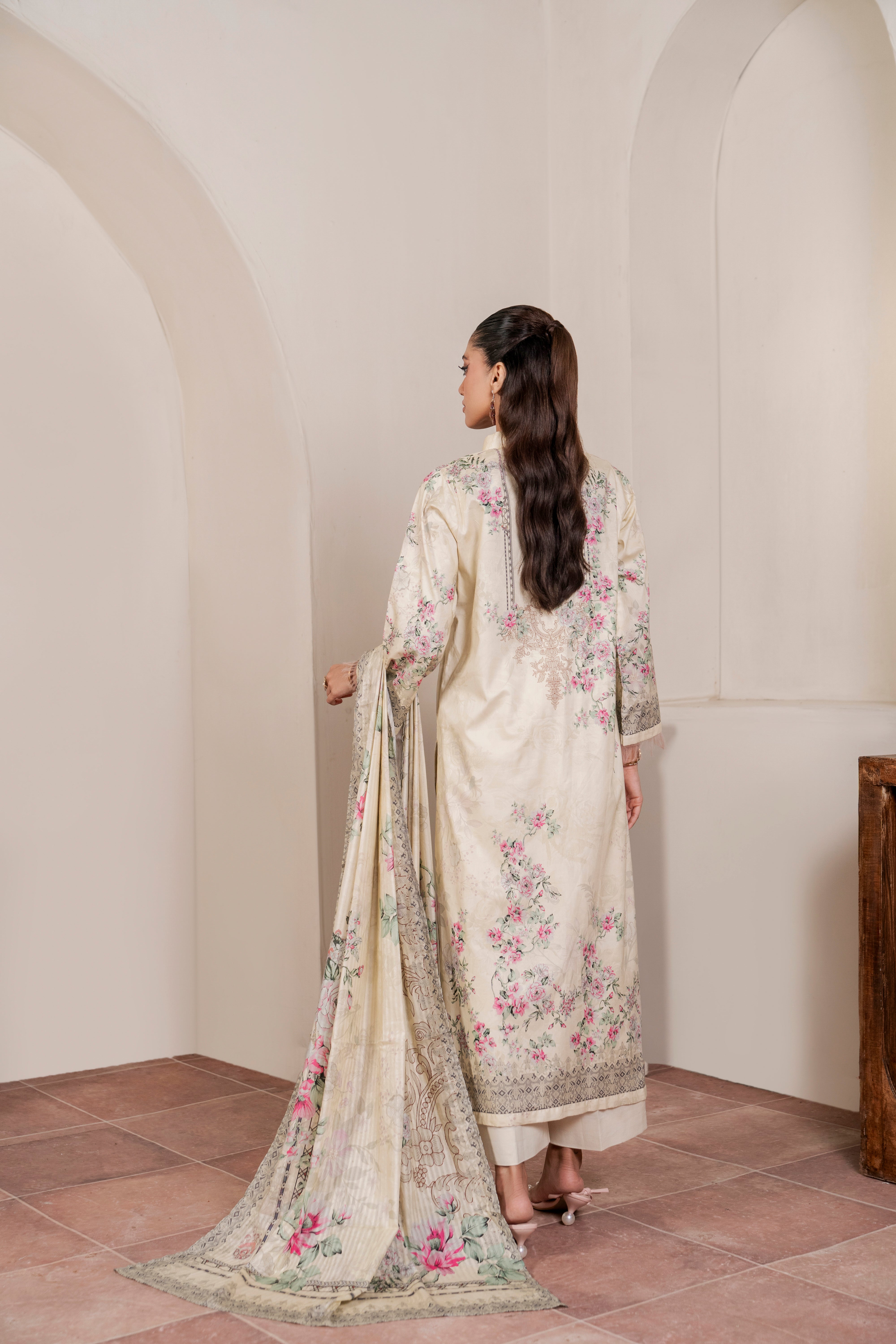 Resham Unstitched Cambric 3 Pcs Printed Suit D746