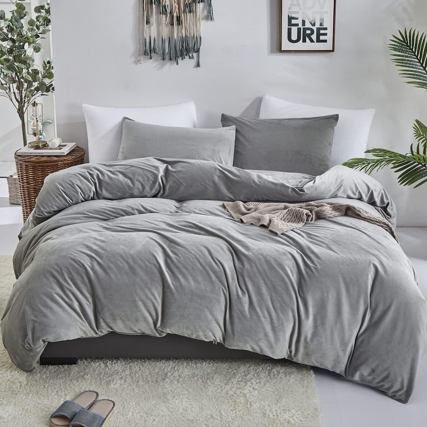 Luxury Plain Velvet Duvet Cover Sets -