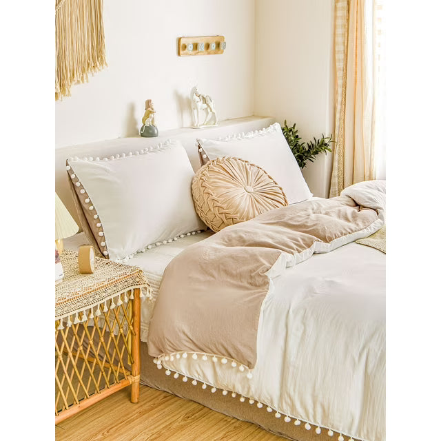 Reversable Cotton Duvet Cover Set With Pom Pom  -