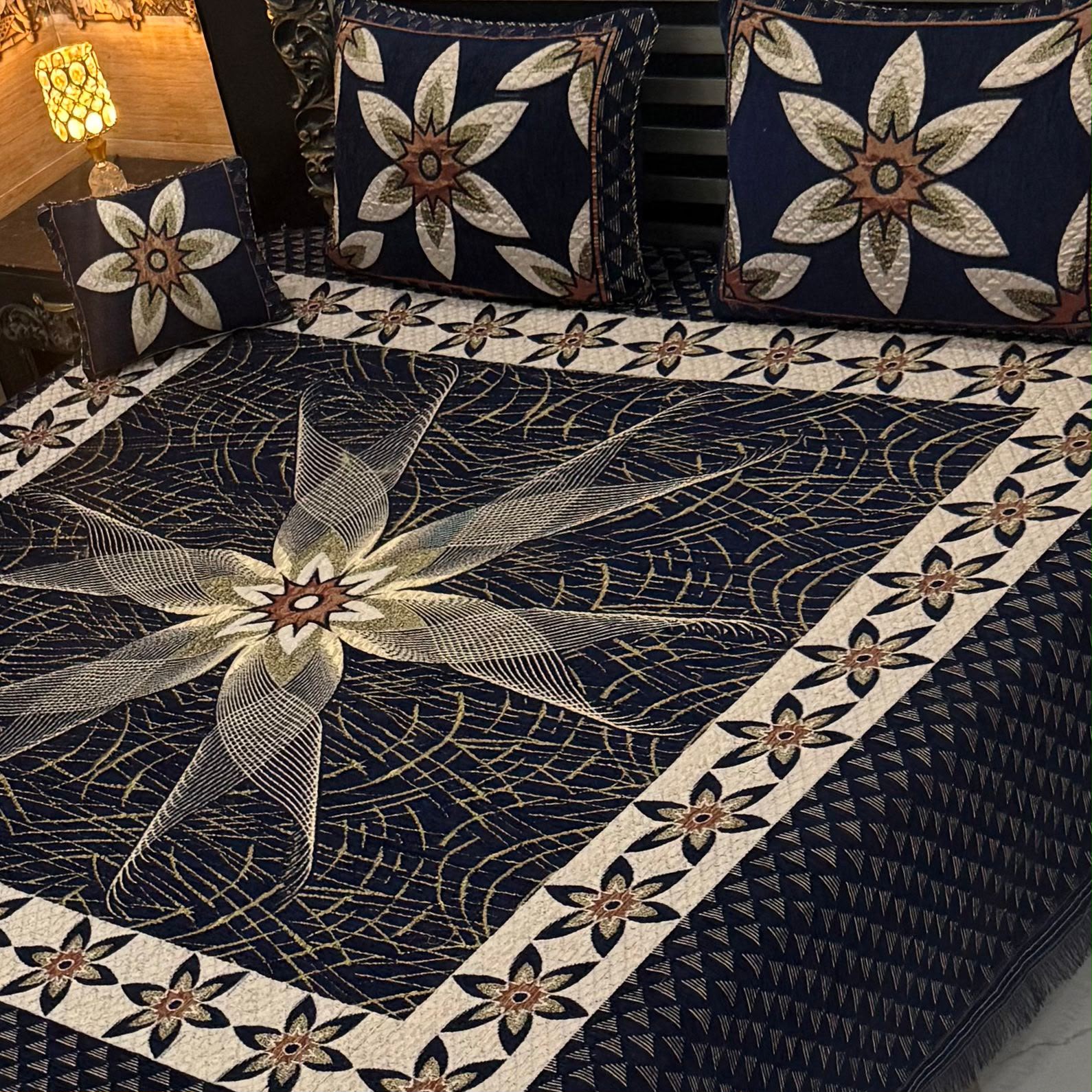 4Pc Velvet Jaquard Bedsheet AL # 4019