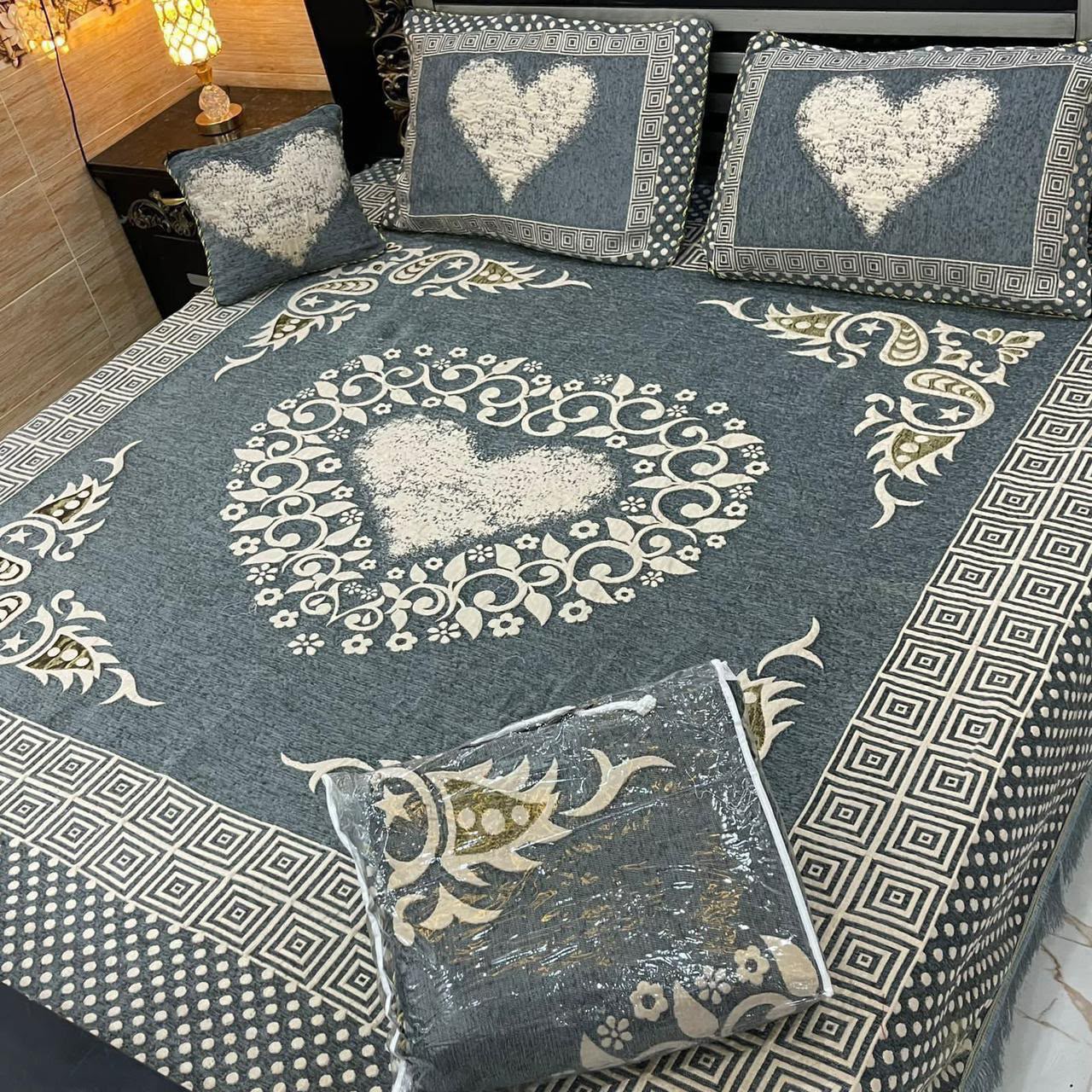 4Pc Velvet Jaquard Bedsheet AL # 4058