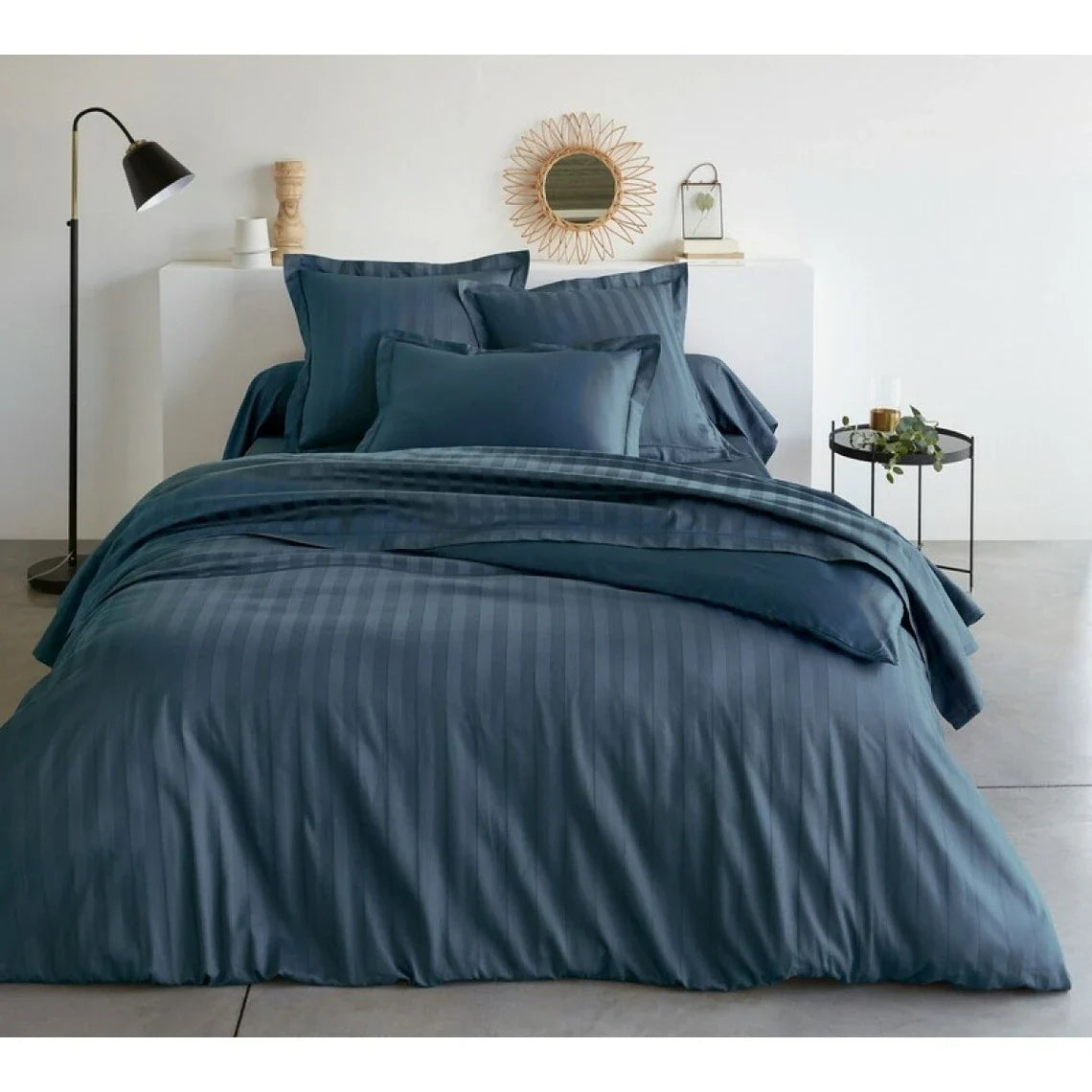 Luxury Strip Satin 6 Pcs Flat Fitted sheet and Duvet Cover Set -