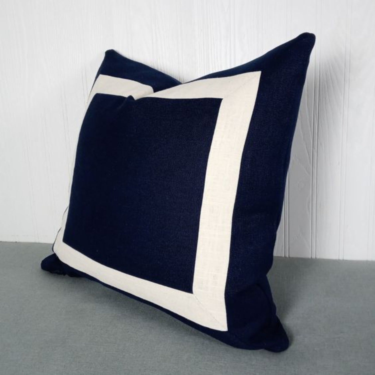 1 pc Sianna Navy Blue Jute Cushion Cover - Aura living