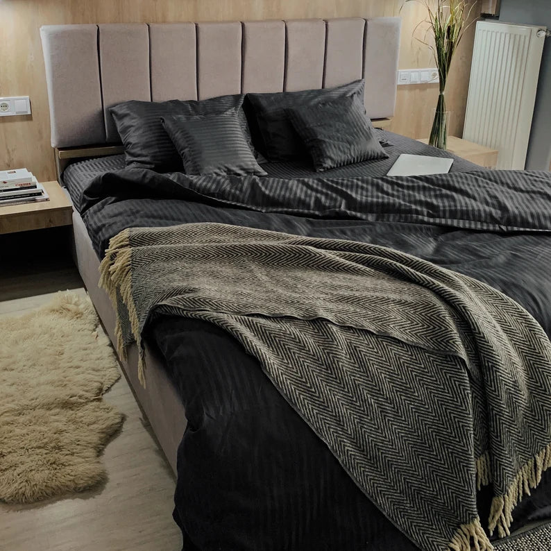 Luxury Strip Satin 6 Pcs Flat Fitted sheet and Duvet Cover Set -